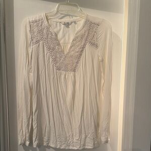 Elegant White Lace Women's Top
